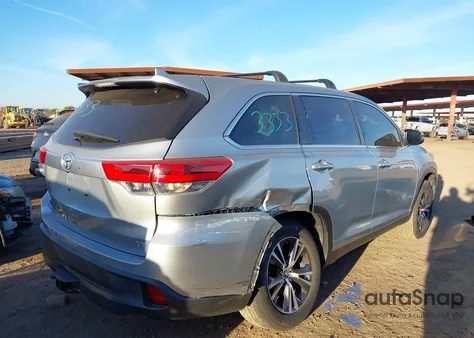 2019 Toyota Highlander Le Plus from USA, damaged, VIN 5TDZZRFH9KS348801